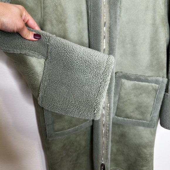 L. F. Markey Reversible Heat Coat in Duck Egg size S/M - Picture 4 of 9